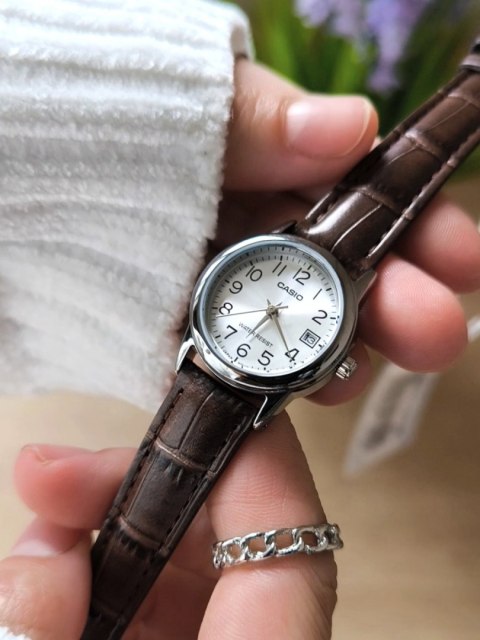 ZEGAREK DAMSKI CASIO LTP-V002L-7B2UDF (zd584i) + BOX ZEGAREK DAMSKI CASIO LTP-V002L-7B2UDF (zd584i) + BOX