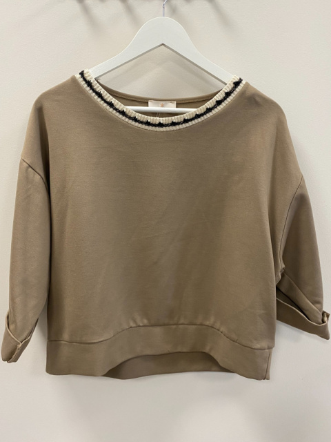 Bluza damska z krótkimi rękawkami Bluza damska z krótkimi rękawkami
